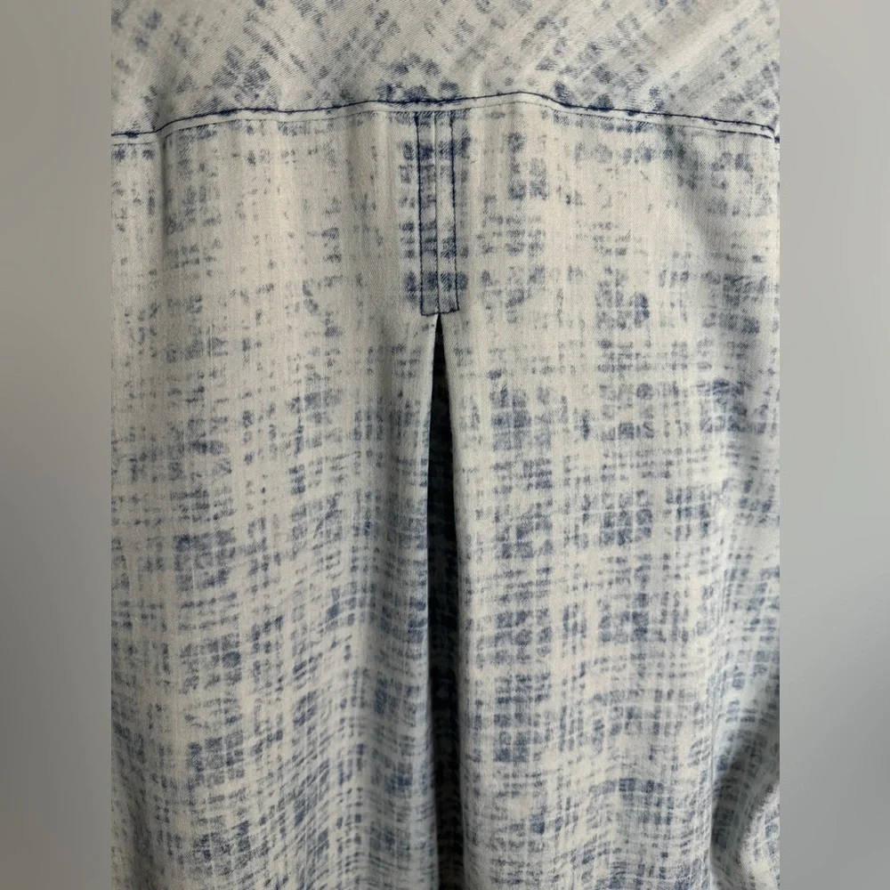 SKIES ARE BLUE Women’s Blue & White Collar Shirt ~ Size L - Picture 6 of 8